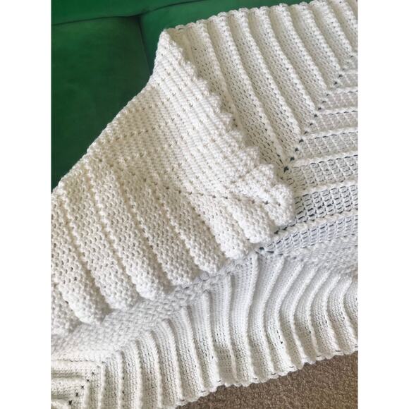 vintage 70s Cream 3d CROCHET hand knit FRINGE AFGHAN handmade square striped - Picture 2 of 7